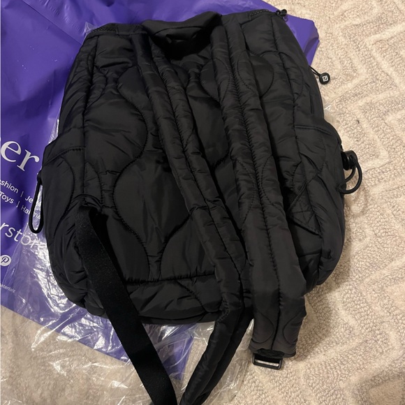 Vera Braldey featherweight backpack black- new with tags